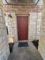 2011 S 7th St in Waco, TX - Building Photo