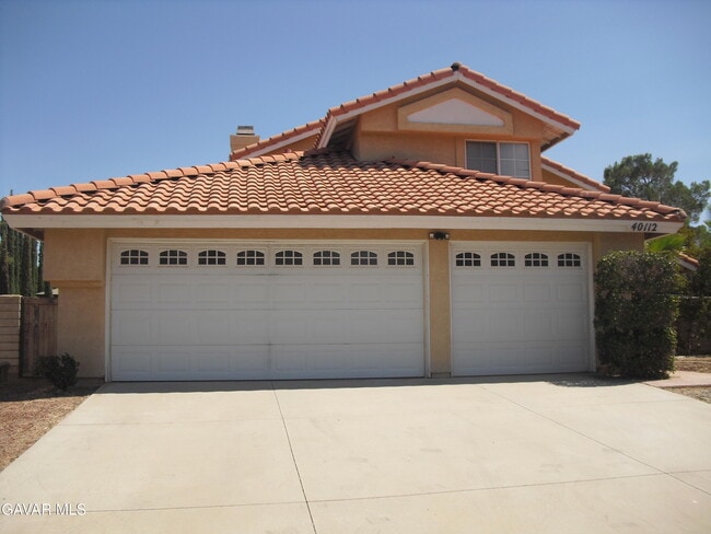 property at 40112 Castana Ln