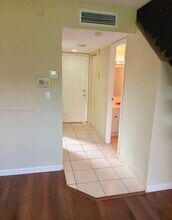 18051 NW 68th Ave in Hialeah, FL - Building Photo - Building Photo