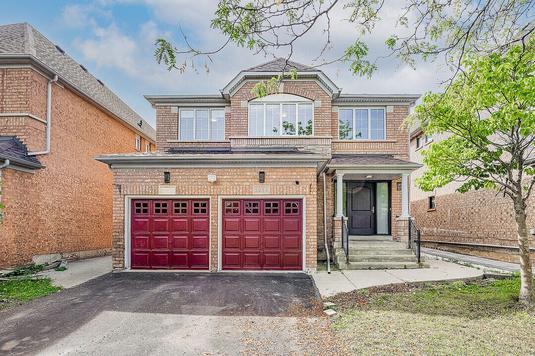 5930 Bassinger Pl in Mississauga, ON - Building Photo