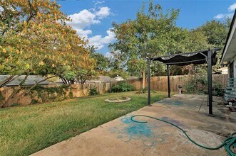 6104 Kelly Elliott Rd in Arlington, TX - Building Photo - Building Photo