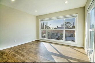 3410 Walton Ave in Los Angeles, CA - Building Photo - Building Photo