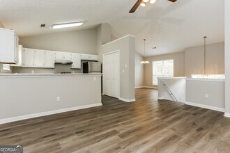1275 Avery Dr in Jonesboro, GA - Building Photo - Building Photo