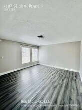 4107 SE 18th Pl in Cape Coral, FL - Foto de edificio - Building Photo