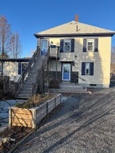 34 Pleasantdale Ave in Waterville, ME - Building Photo - Building Photo