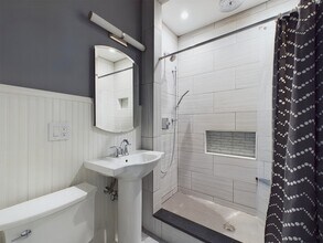 428 Main St, Unit 1 in Medford, MA - Building Photo - Building Photo
