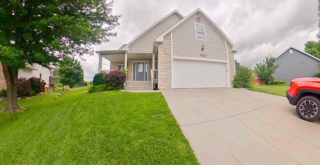 3727 Peachtree Cir in Manhattan, KS - Building Photo - Building Photo