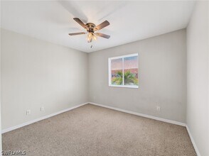 9706 Roundstone Cir in Ft. Myers, FL - Building Photo - Building Photo