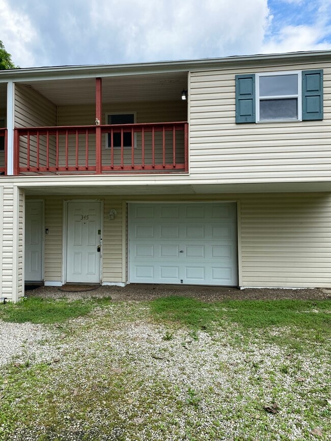 345 Edgewater Ave NW