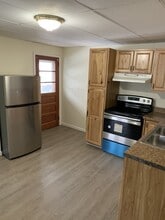 145-147-147 Elm St in West Pittston, PA - Building Photo - Building Photo