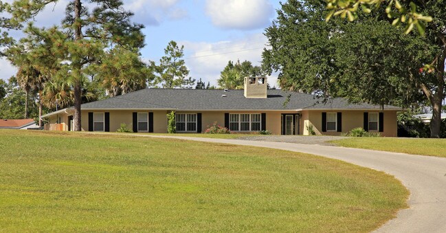 124 Horseman Association Rd in Tallahassee, FL - Foto de edificio - Building Photo
