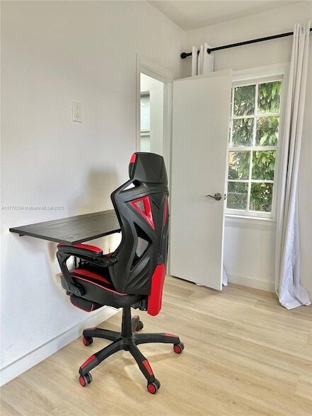 415 75th St, Unit 2A in Miami Beach, FL - Building Photo - Building Photo