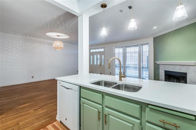 3208 Cole Ave in Dallas, TX - Building Photo