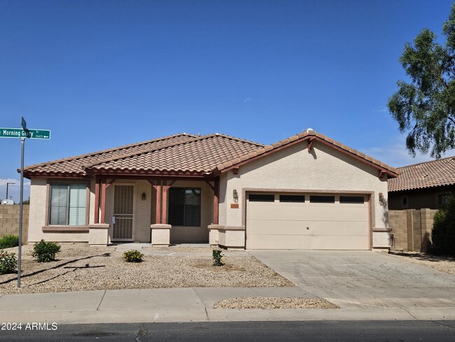 15476 W Morning Glory St in Goodyear, AZ - Foto de edificio - Building Photo