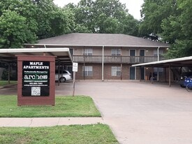 124 W Maple Ave in Stillwater, OK - Building Photo