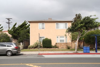 2221 Ocean Park in Santa Monica, CA - Building Photo - Building Photo