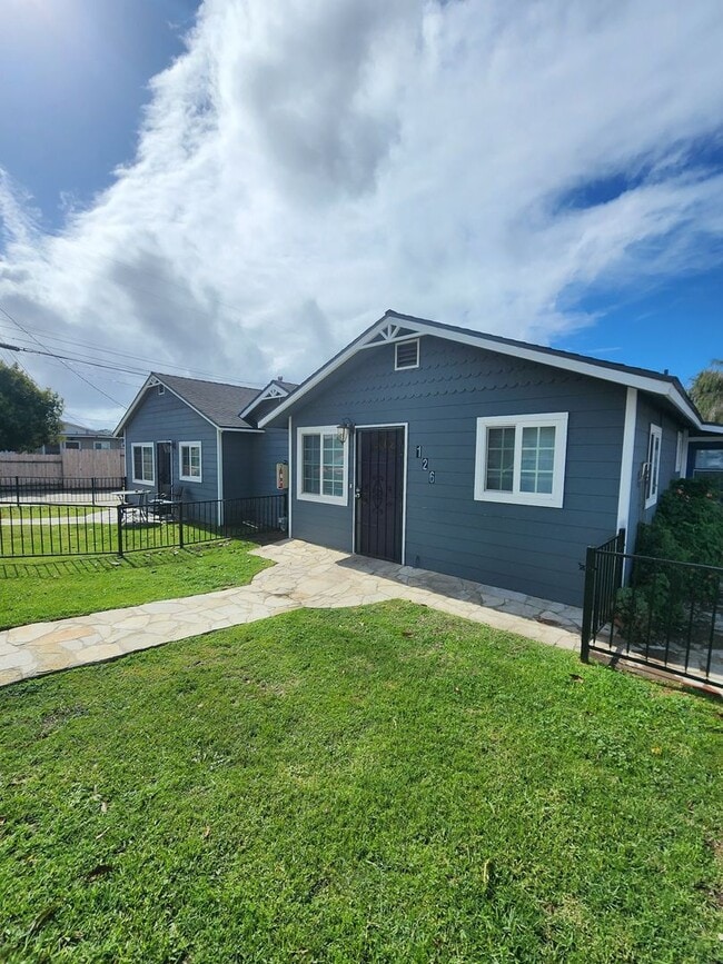 property at 126 S 10th St