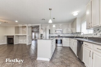 458 Rona Ln in Davenport, FL - Building Photo - Building Photo