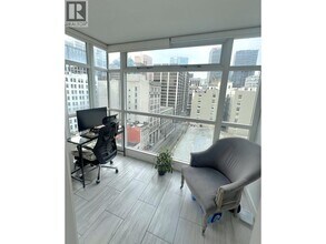 438 Seymour St in Vancouver, BC - Building Photo - Building Photo