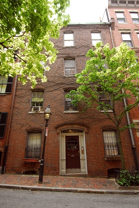 130 Myrtle St in Boston, MA - Foto de edificio - Building Photo