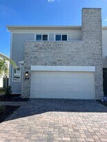 175 Bogey Dr in Four Corners, FL - Building Photo