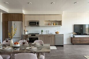 Boardwalk in Kirkland, WA - Building Photo