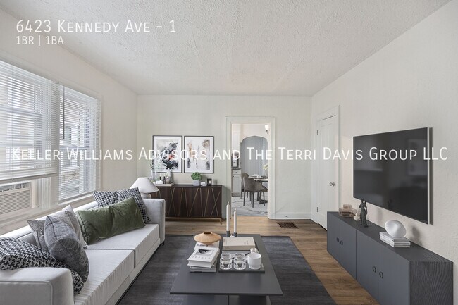 6423 Kennedy Ave-Unit -1 in Cincinnati, OH - Foto de edificio - Building Photo