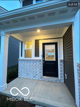 11507 Kylemore Dr in Indianapolis, IN - Foto de edificio - Building Photo