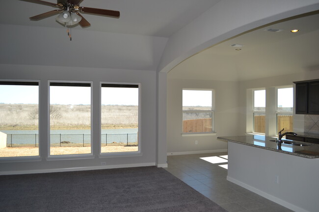5090 Royal Springs Dr in Forney, TX - Building Photo - Building Photo