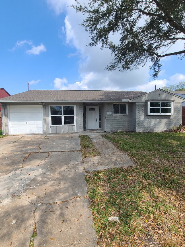 3914 Westhampton Dr Rentals in Houston, TX
