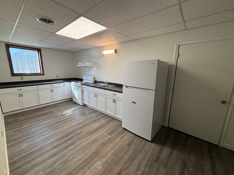 2645 Juniper Ave in Slayton, MN - Building Photo