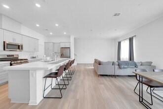 2027 Bluestone Cir in Chula Vista, CA - Building Photo - Building Photo