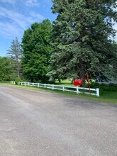 56 Finney Rd in Keeseville, NY - Foto de edificio - Building Photo