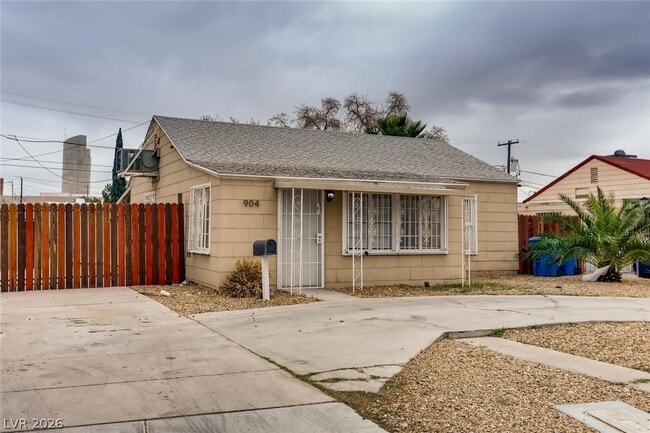 property at 904 Biltmore Dr