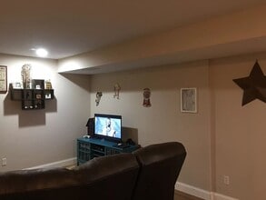 82 Sunkist Dr in Sherman, IL - Building Photo - Building Photo
