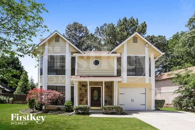 property at 2425 Stonebridge Ln