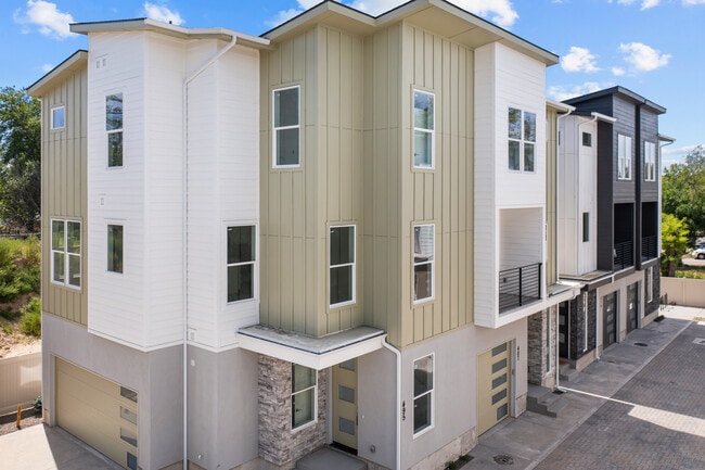 property at 495 E Violets Cv Ln