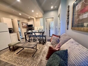 33 Linda Vista Dr in Monterey, CA - Building Photo - Building Photo