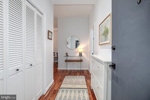 3504 13th St NW, Unit 15 in Washington, DC - Building Photo - Building Photo