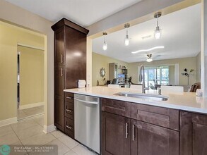 401 SE 3rd St in Dania Beach, FL - Building Photo - Building Photo