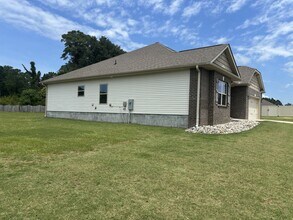 118 Preserve Dr in Benson, NC - Building Photo - Building Photo
