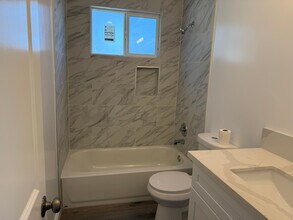 3275 Saturn Ave in Huntington Park, CA - Building Photo - Building Photo