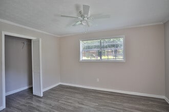 Townhomes at Pleasant Hill in Atlanta, GA - Foto de edificio - Interior Photo