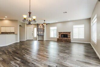 2102 E Fawn Dr in Phoenix, AZ - Building Photo - Building Photo