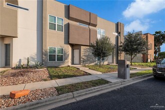 6700 N 4th St in McAllen, TX - Building Photo - Building Photo