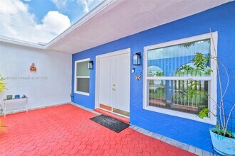 851 SW 49th Terrace in Margate, FL - Building Photo - Building Photo