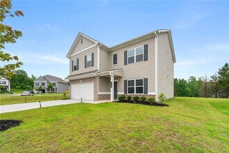 228 Whitneys Wy in Dallas, GA - Foto de edificio - Building Photo