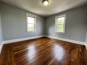 82 Roanoke St, Unit 3 in Providence, RI - Foto de edificio - Building Photo