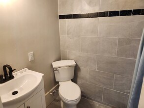 188 New Castle Rd, Unit Apt A in Butler, PA - Building Photo - Building Photo