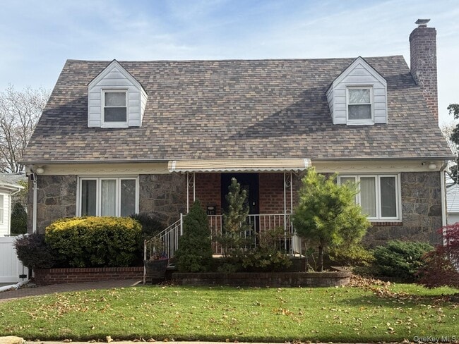 property at 147 Primrose Dr